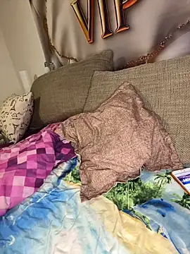 Luna1114 live sex cam