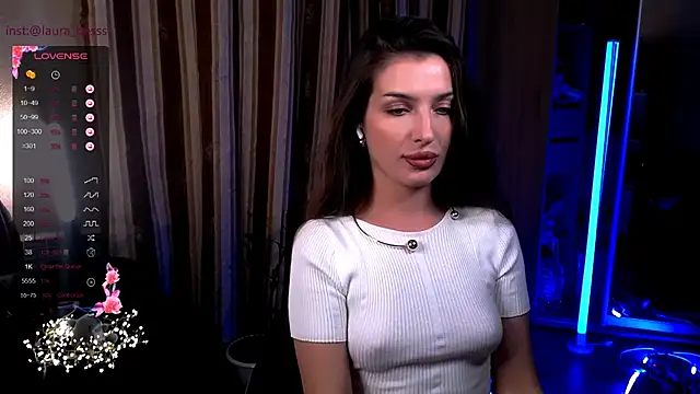 Laura_Bess's cam snapshot