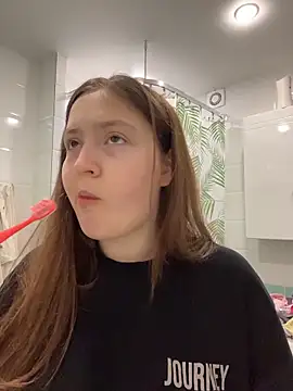 Charming_hamster_'s cam snapshot