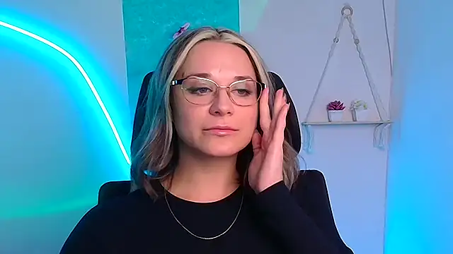 Melodie_Aster's cam snapshot