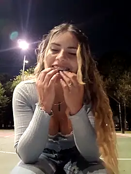 Cata_city1106's cam snapshot