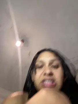 Messy-diana21's cam snapshot