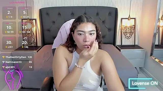 angelinemore's cam snapshot