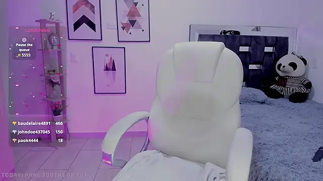 victoria_castillo1's cam snapshot