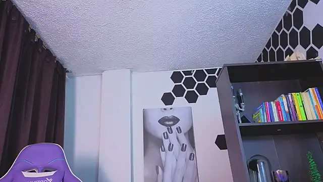 Violet_Jhonson's cam snapshot