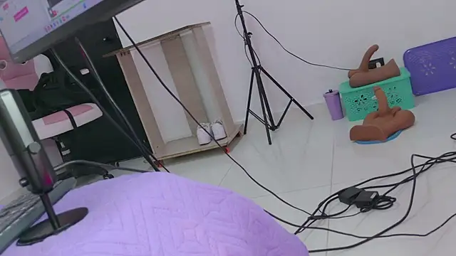 celeste_sea's cam snapshot