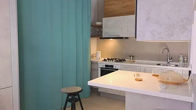 SharriDobes live sex cam