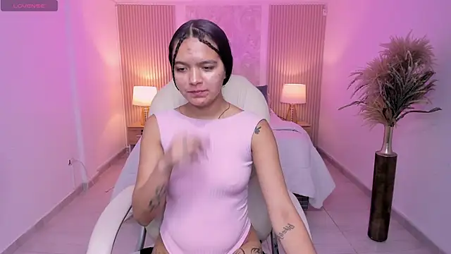 sara_jjones's cam snapshot