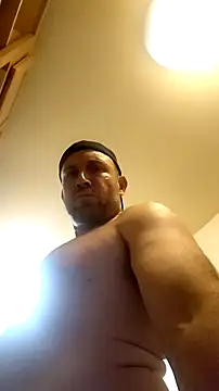 Brucejuce6669 live sex cam