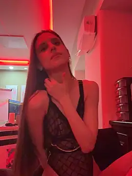 yourselenaa's cam snapshot