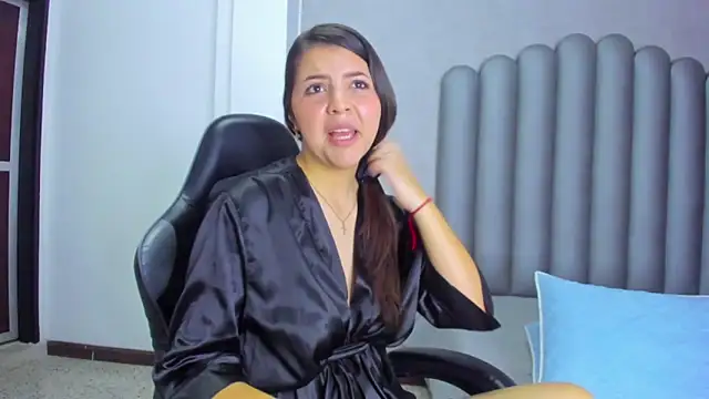 Charlotte-Star's cam snapshot