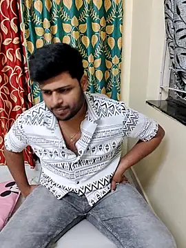 ChillBoyyy live sex cam