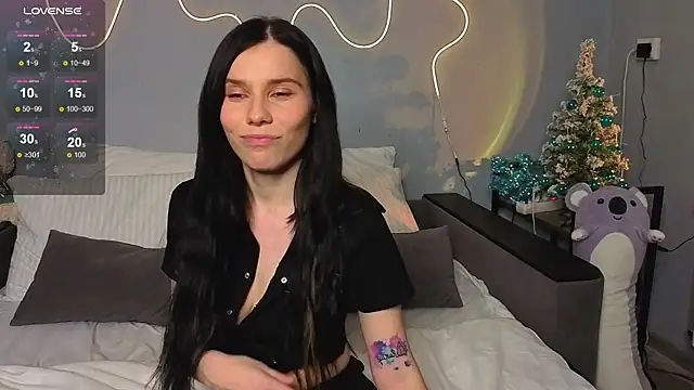 Mell_Hyees's cam snapshot