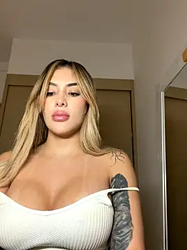 mi_suk11 live sex cam