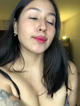 EmmaRossem live sex cam