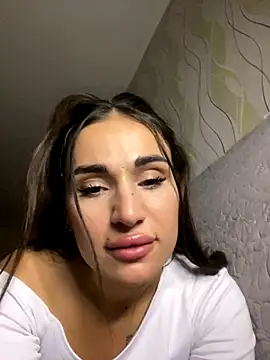 MonikaSi's cam snapshot