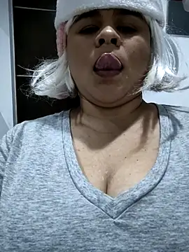 kamyla_69 live sex cam