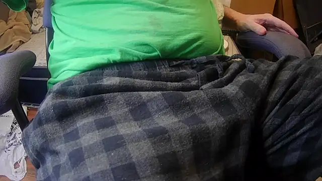 CaptThickEdgerton's cam snapshot