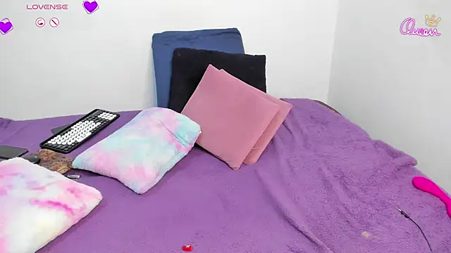 Brandy_brown_'s cam snapshot