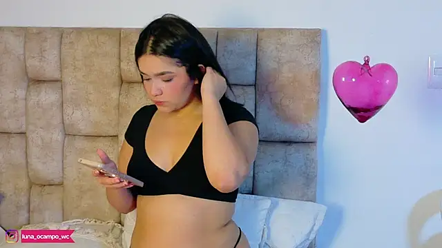 LunaOcampo_'s cam snapshot