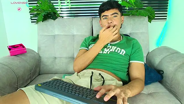 CamiiGuzmanX's cam snapshot