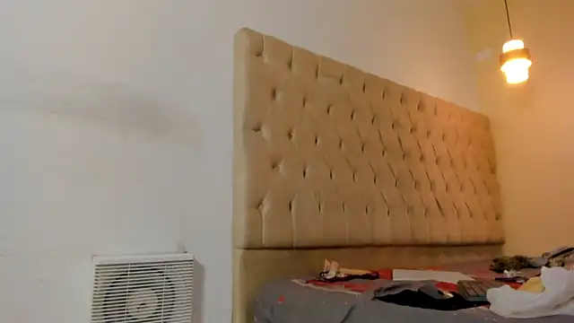 Naomis_35's cam snapshot