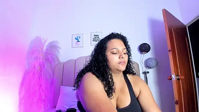 _aithanaa_'s cam snapshot