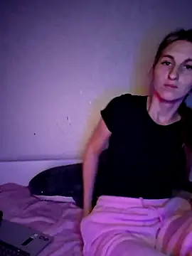 carolinakis_'s cam snapshot