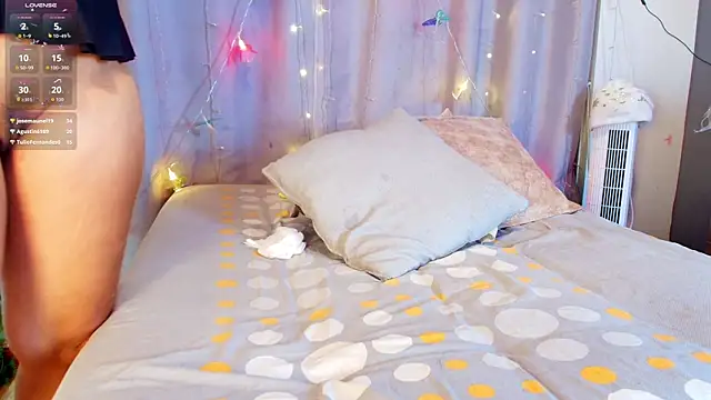 jade_brunnette's cam snapshot