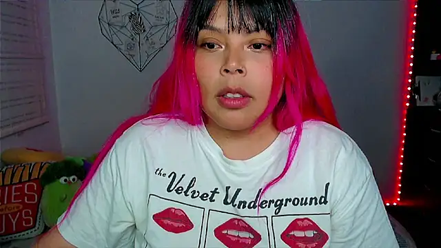 EllieMoonX's cam snapshot