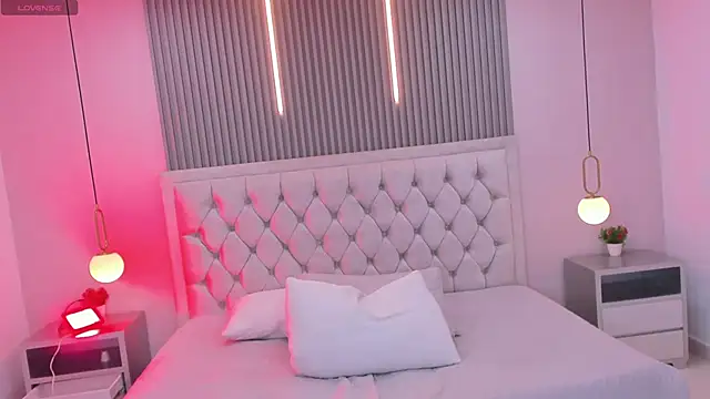 Chloe_dolls18's cam snapshot