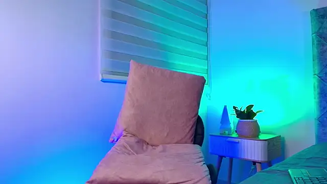 maxfrost_1's cam snapshot