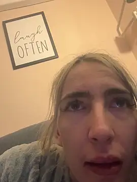 BarbieBlondieGirl's cam snapshot