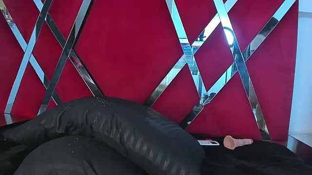 Laly_cherry_ht's cam snapshot