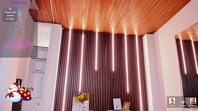 Saara_Corraless's cam snapshot