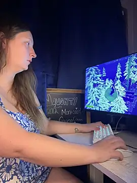 TheFishWife's cam snapshot