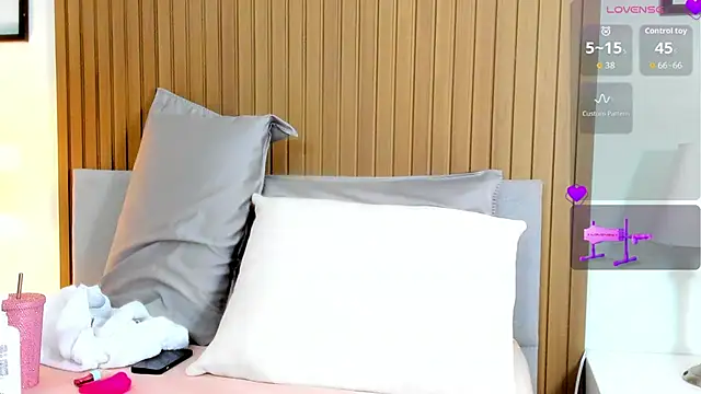 dazhia_lee's cam snapshot