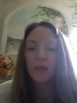 KattyLuuu's cam snapshot