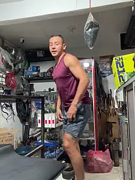 Paul22cm- live sex cam