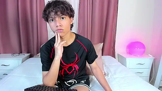 Honeymoon_sariel live sex cam