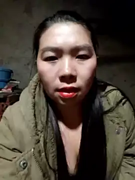 quynhkoolbae live sex cam