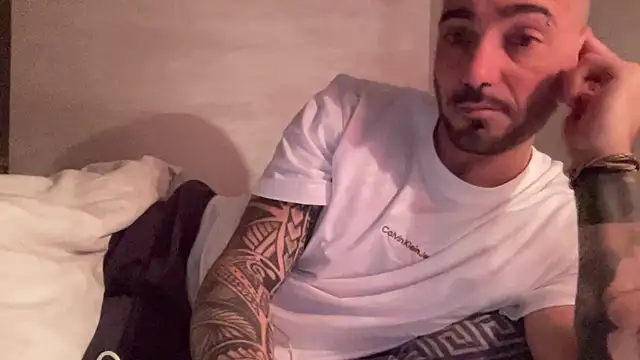 alessandromori91 live sex cam
