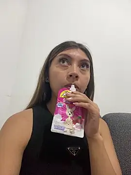 Sara-cooper2's cam snapshot