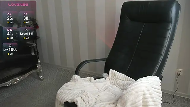 Grace_blush's cam snapshot