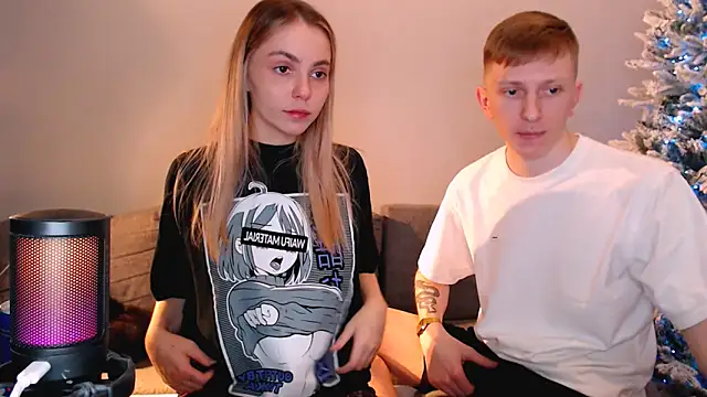 juliaanddima's cam snapshot