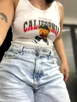 JuanitaMore01's cam snapshot