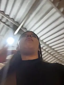 Isaa-Sweet's cam snapshot