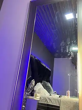 AmmyJones_'s cam snapshot