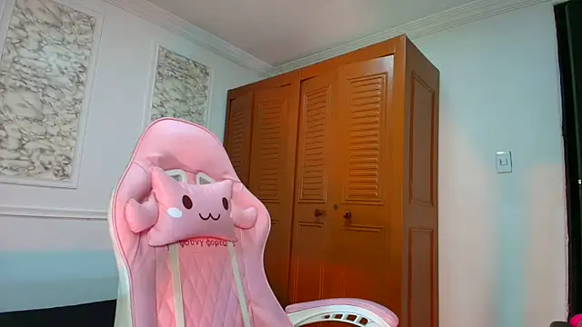 Danella_houston's cam snapshot