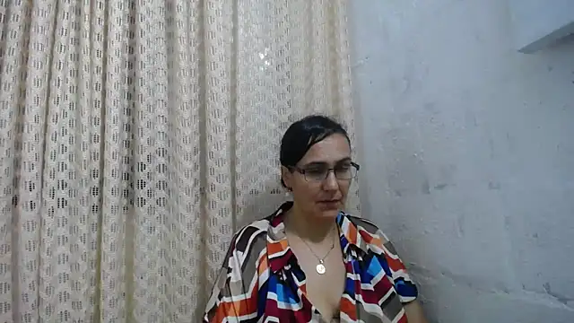 gabbyparker_'s cam snapshot